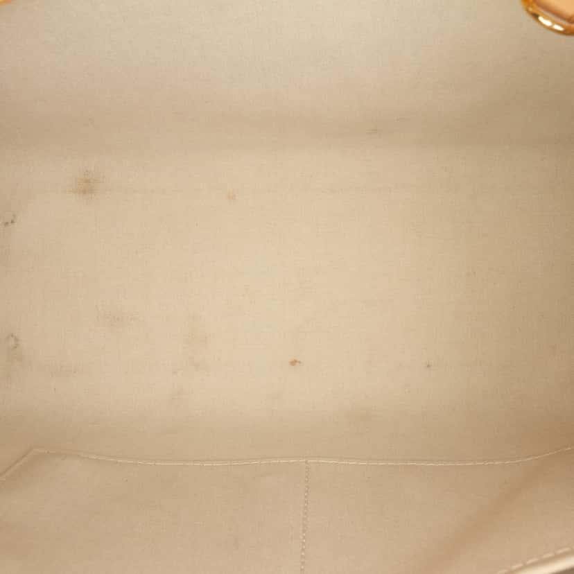 Louis Vuitton Monogram Vernis Brea MM Beige Leather Very good condition - Model View