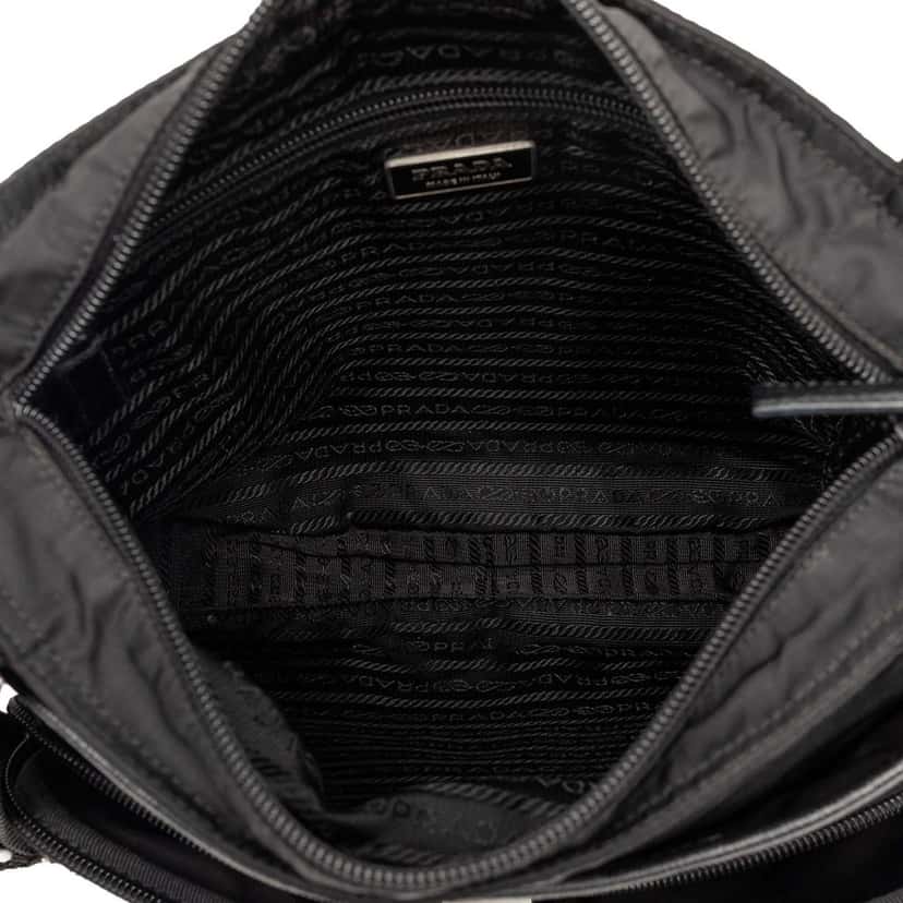 Prada Saffiano Trimmed Tessuto Zip Top Crossbody Black Very good condition - Model View