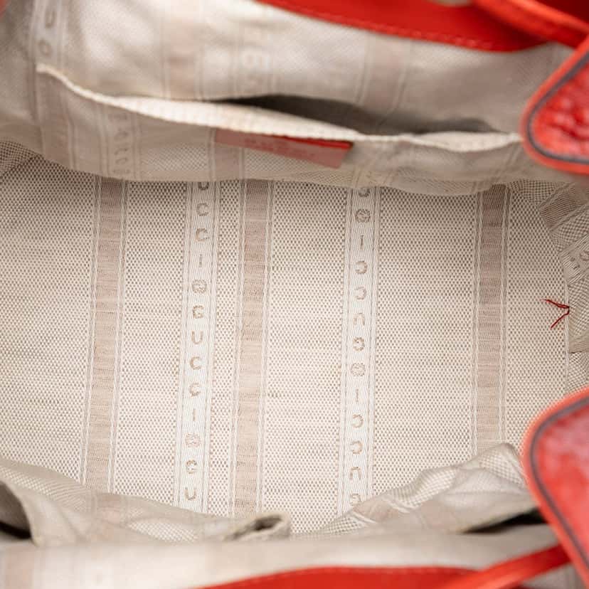 Gucci Diamante Leather Bright Bucket Bag Red Leather Very good condition - Model View