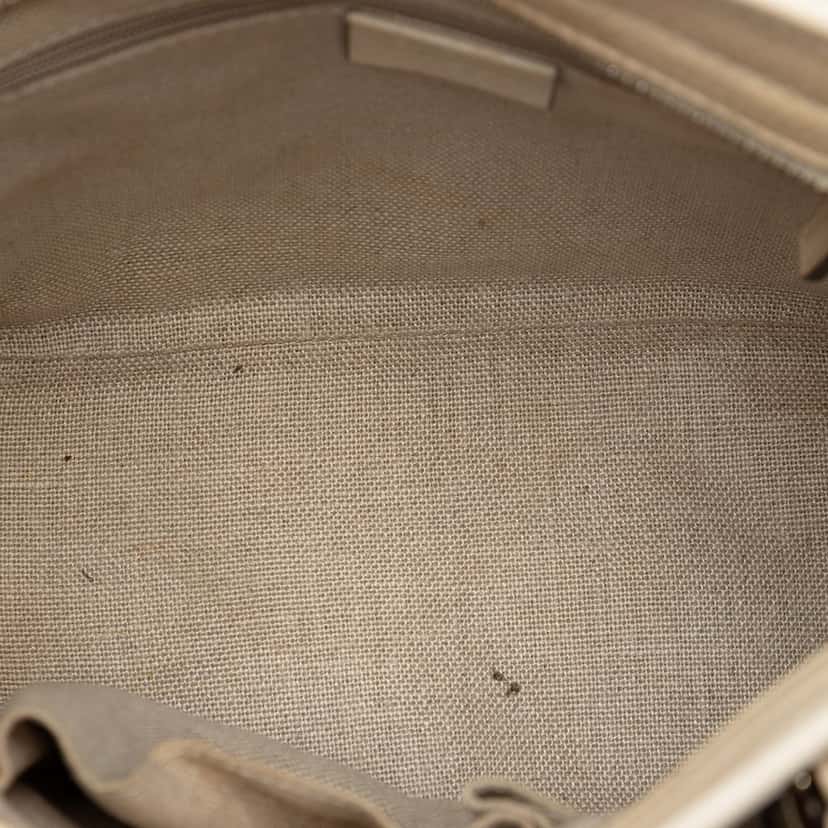 Gucci Small GG Canvas Bree Satchel Beige Very good condition - Model View