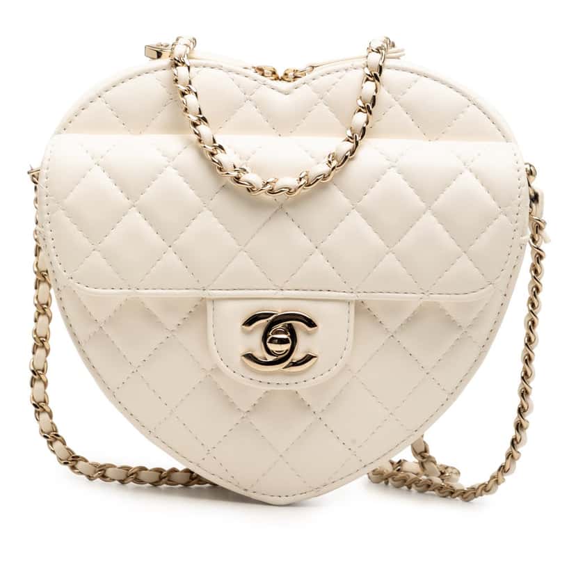 Chanel Lambskin CC in Love Heart Crossbody White Leather Very good condition - Front View