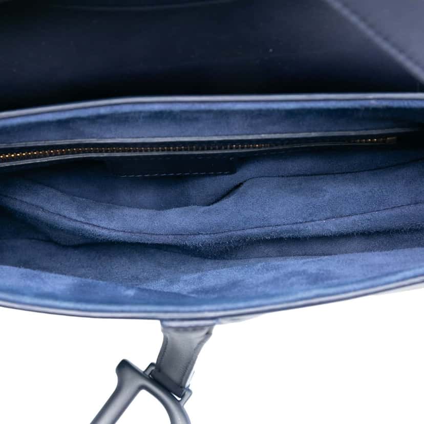 Dior Ultra Matte Calfskin Saddle Bag Blue Leather Very good condition - Model View