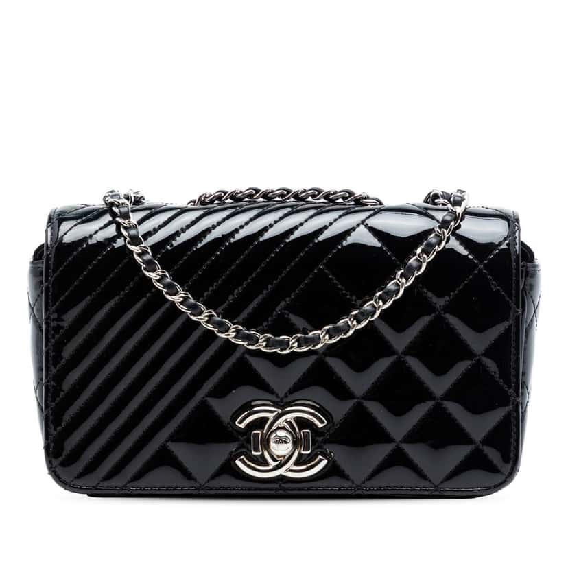 Chanel Small Quilted Patent Coco Boy Flap Black Leather Very good condition - Front View
