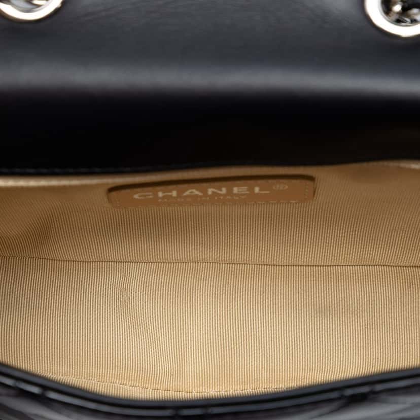 Chanel Small Quilted Patent Coco Boy Flap Black Leather Very good condition - Model View