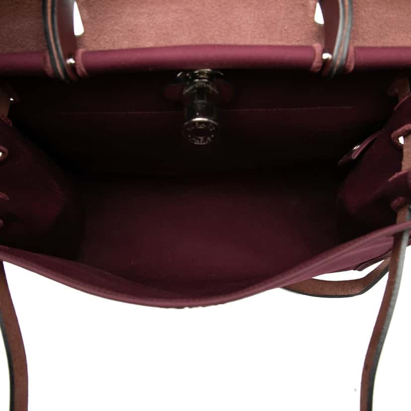 Hermès Military Toile and Vache Hunter Herbag Zip 31 Red Very good condition - Model View