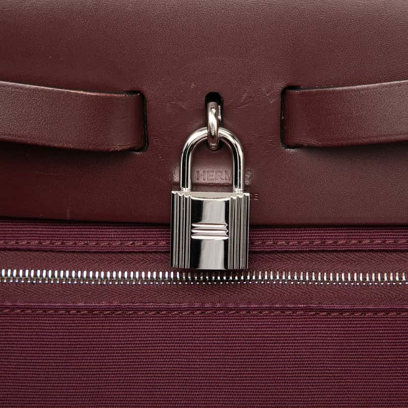 Hermès Military Toile and Vache Hunter Herbag Zip 31 Red Very good condition - Box View