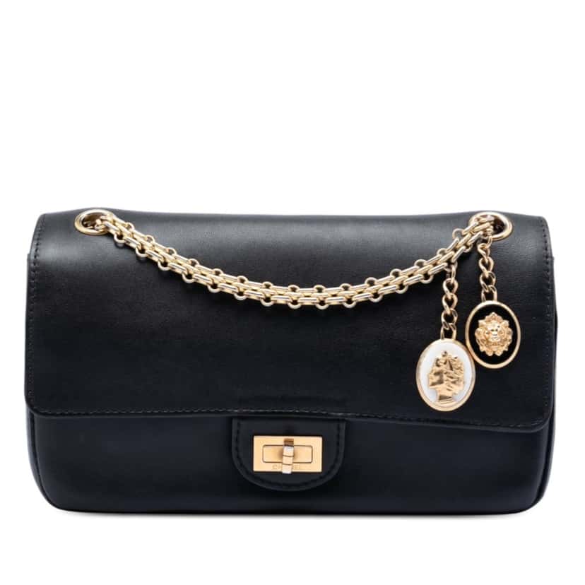 Chanel Calfskin Reissue 2.55 Medallion Nude Double Flap 225 Black Leather Very good condition - Front View