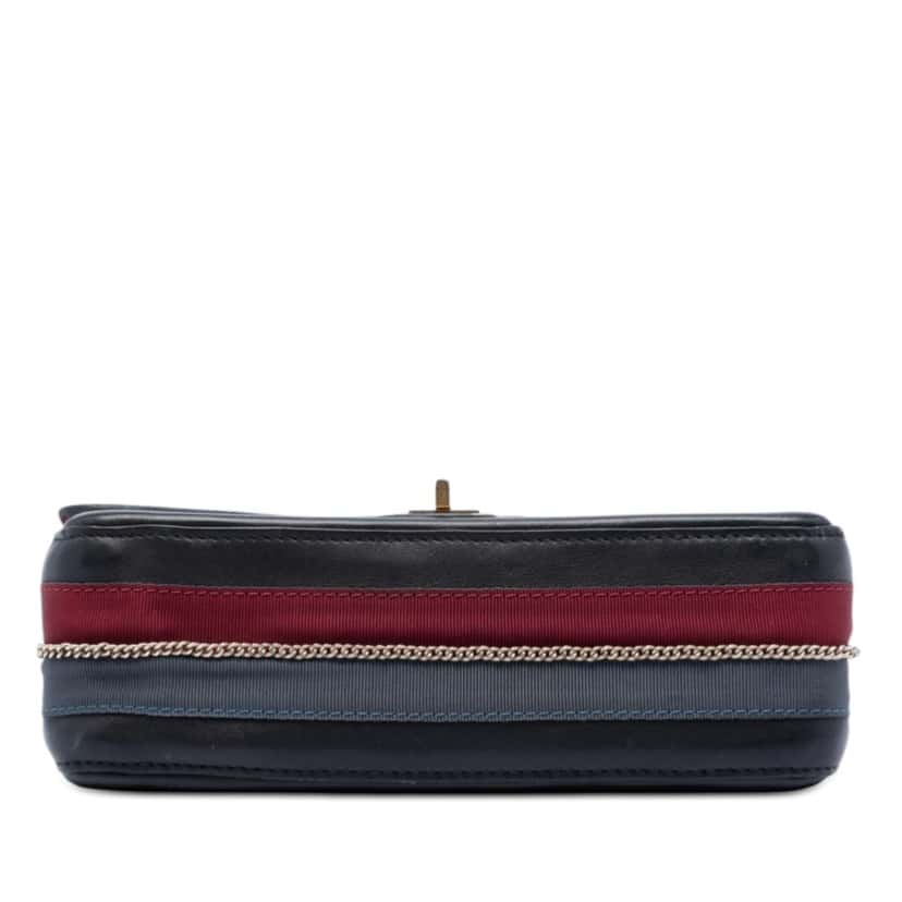 Chanel Calfskin Reissue 2.55 Medallion Nude Double Flap 225 Black Leather Very good condition - Inside View