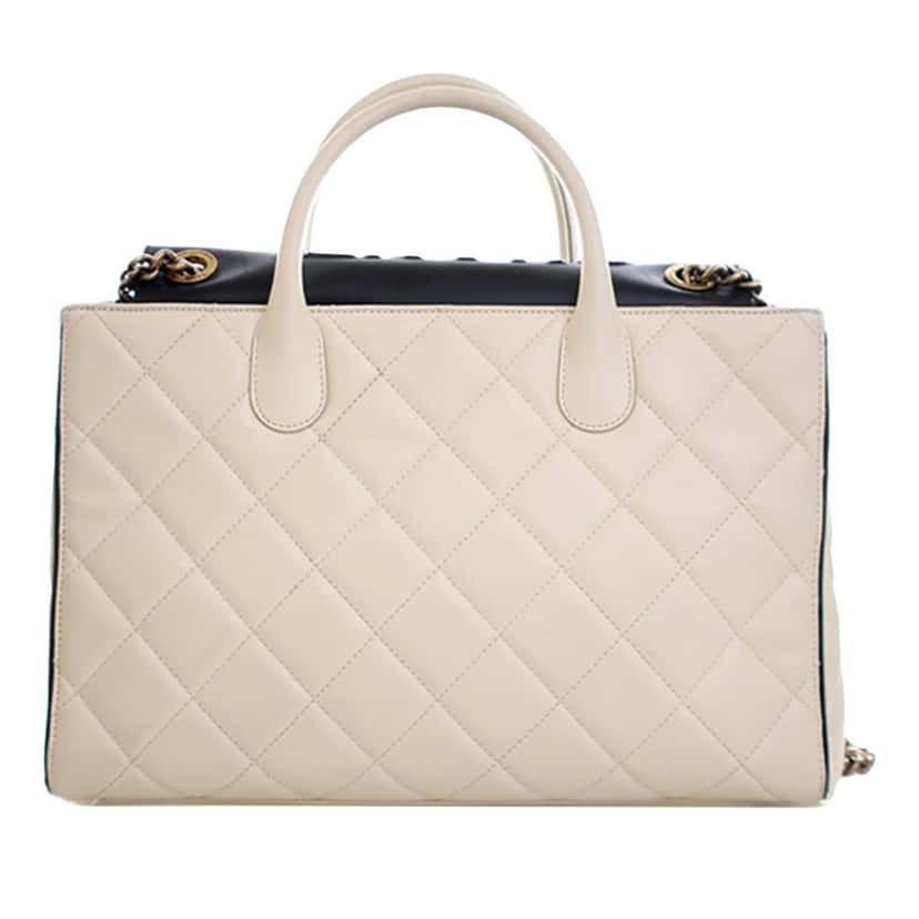 Chanel CC Quilted Calfskin Portobello Tote White Leather Very good condition - Model View