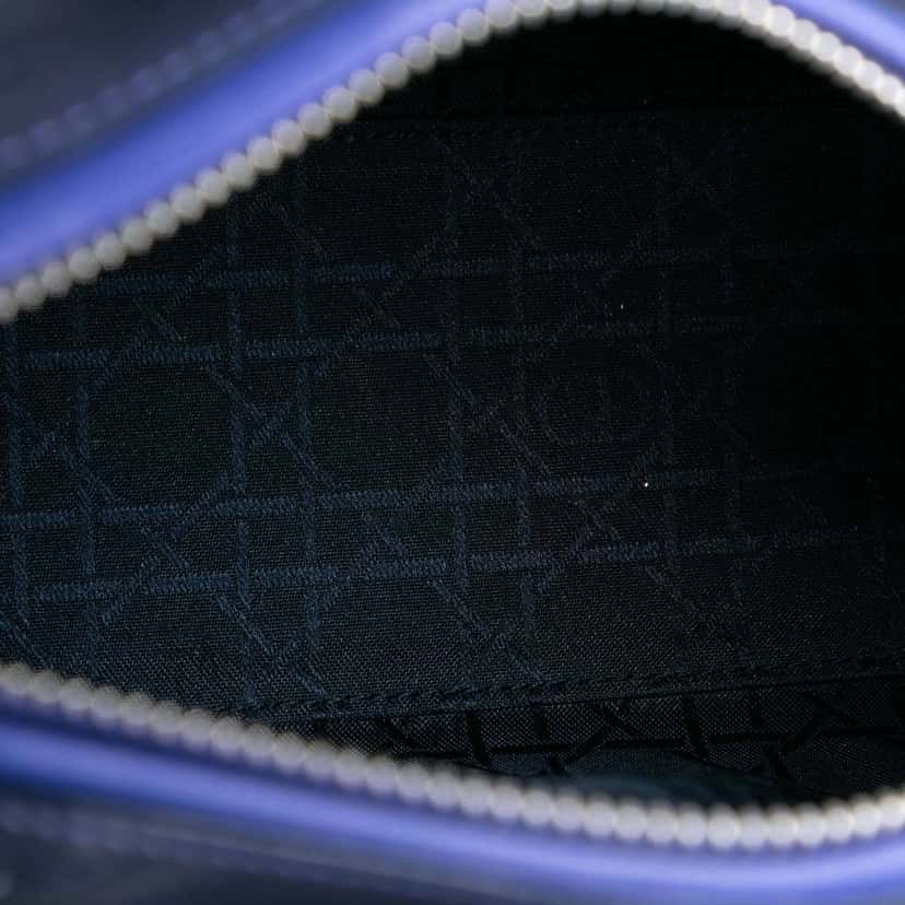 Dior Medium Patent Cannage Lady Dior Blue Leather Very good condition - Model View