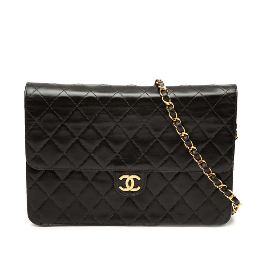 Chanel Medium CC Quilted Lambskin Single Flap Black Leather Very good condition - Front View