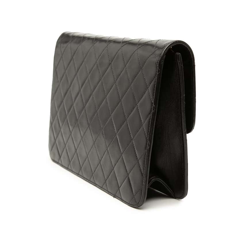 Chanel Medium CC Quilted Lambskin Single Flap Black Leather Very good condition - Back View