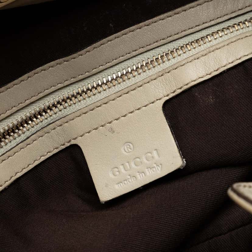 Gucci Medium GG Canvas Bamboo Indy Hobo Beige Very good condition - Box View