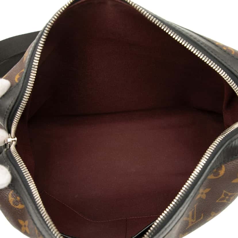 Louis Vuitton Monogram Macassar Torres Messenger Bag Brown Very good condition - Model View