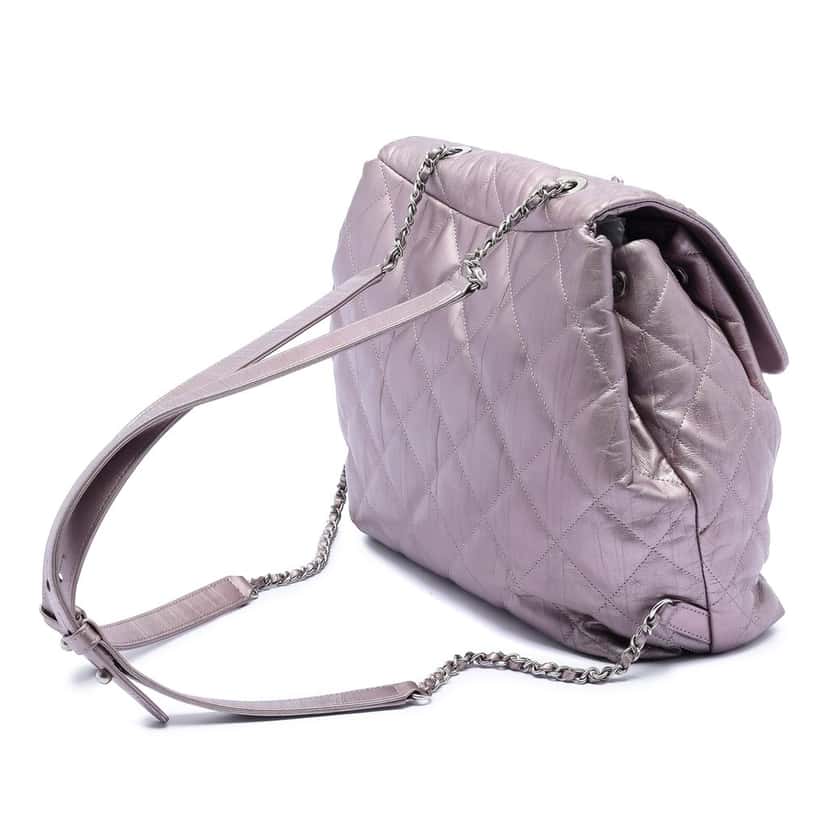 Chanel Quilted Iridescent Calfskin Ground Control Flap Backpack Pink Leather Very good condition - Back View
