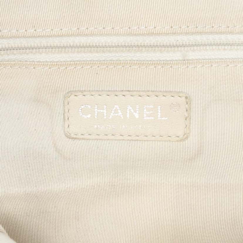 Chanel Large Washed Lambskin Chain Around Flap Black Leather Very good condition - Box View