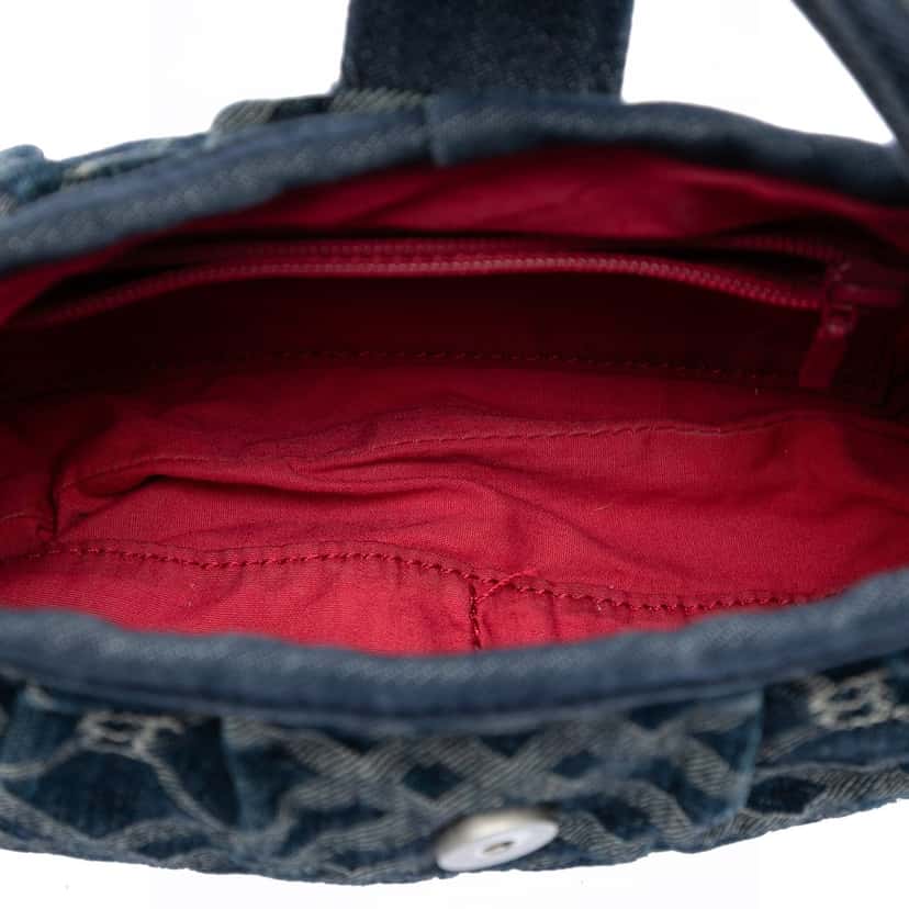 Burberry Nova Check Denim Handbag Blue Very good condition - Model View