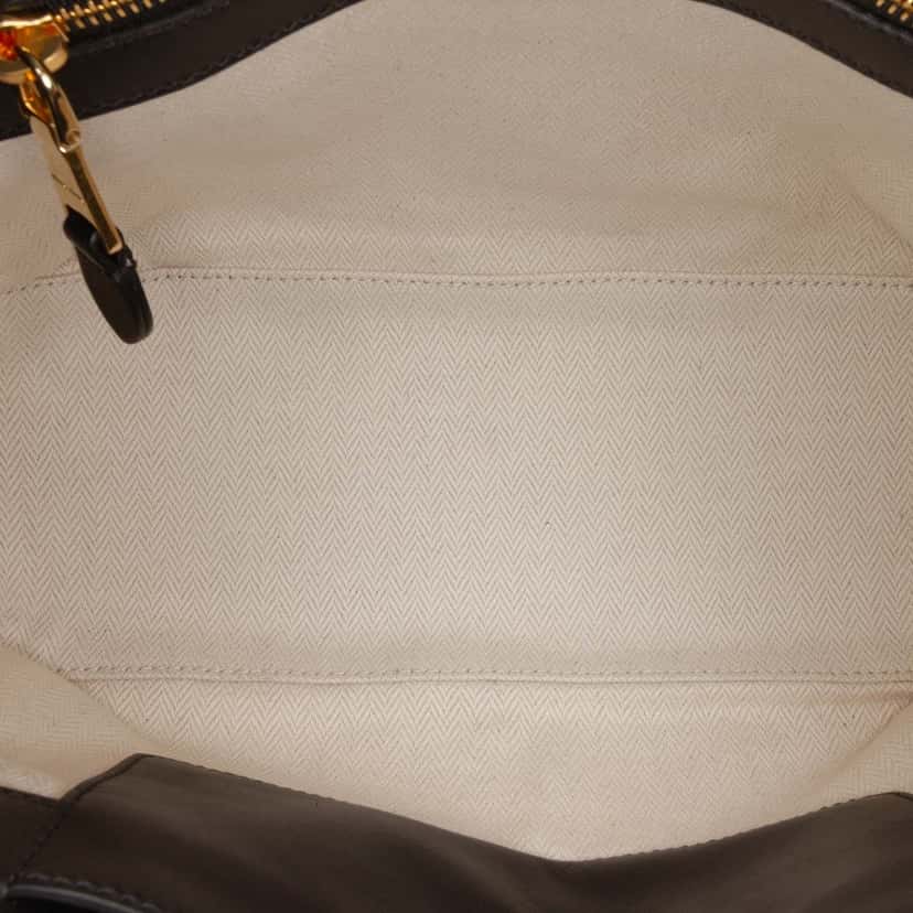 Miu Miu Softy Calfskin Embossed Logo Shoulder Bag Black Leather Very good condition - Model View