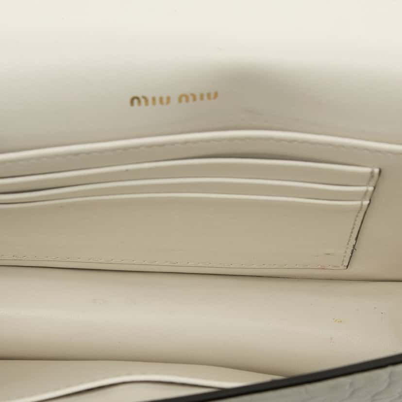 Miu Miu Croc Embossed Leather Crystal Solitaire Crossbody White Leather Very good condition - Model View