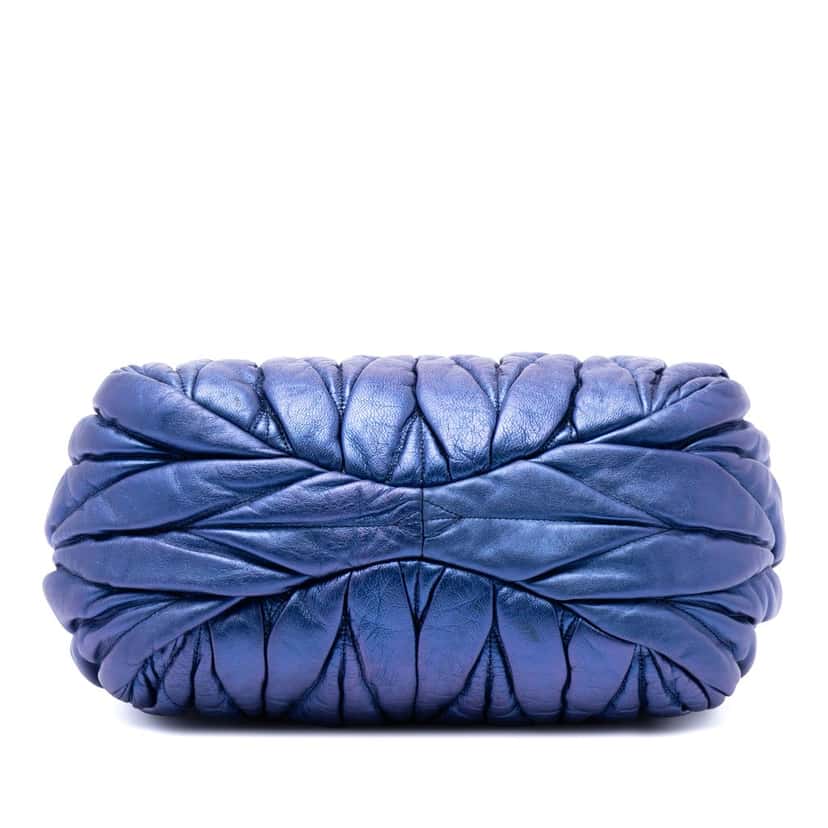 Miu Miu Matelasse Lux Lambskin Bauletto Aperto Satchel Blue Leather Very good condition - Inside View