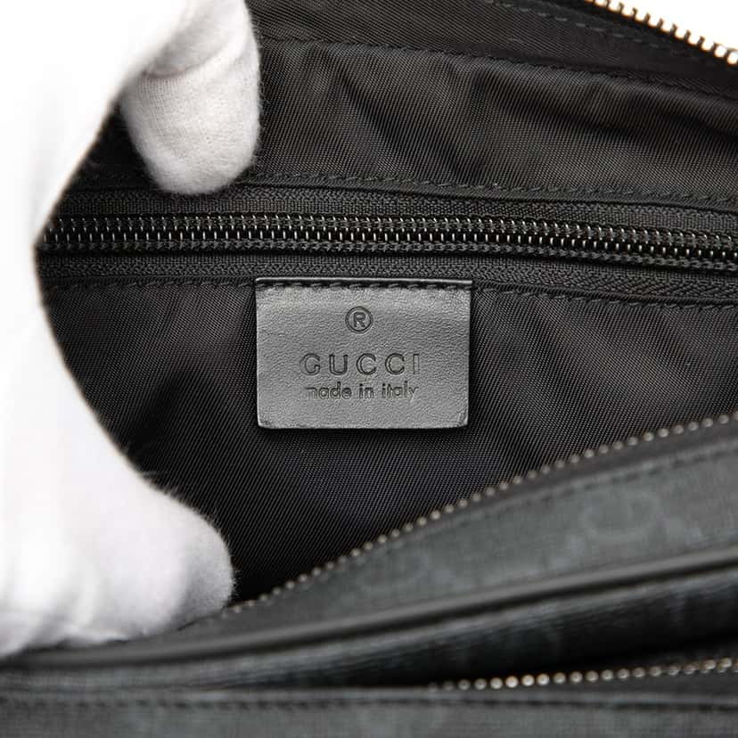 Gucci GG Supreme Clutch Black Very good condition - Box View