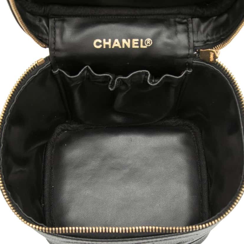 Chanel CC Caviar Vanity Bag Black Leather Very good condition - Model View
