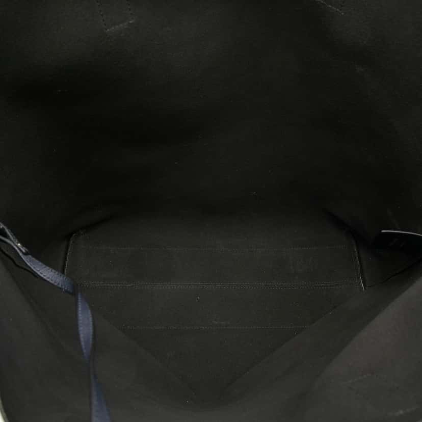 Saint Laurent Smooth Calfskin Bold Shopping Tote Black Leather Very good condition - Model View