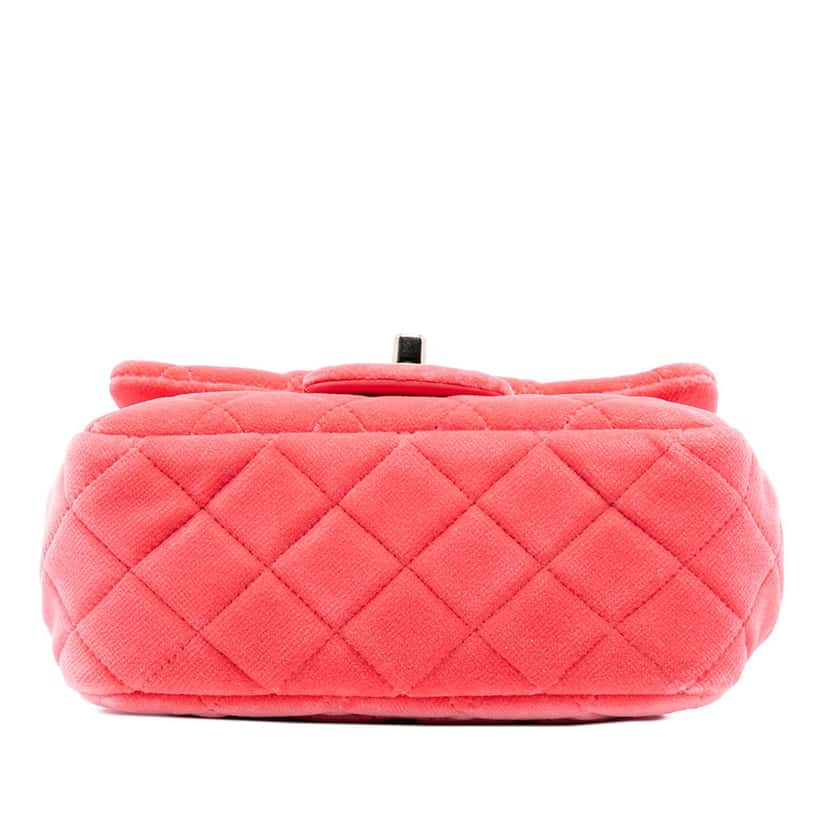 Chanel Mini Square Classic Velvet Pearl Crush Single Flap Pink Never worn, with tag - Back View