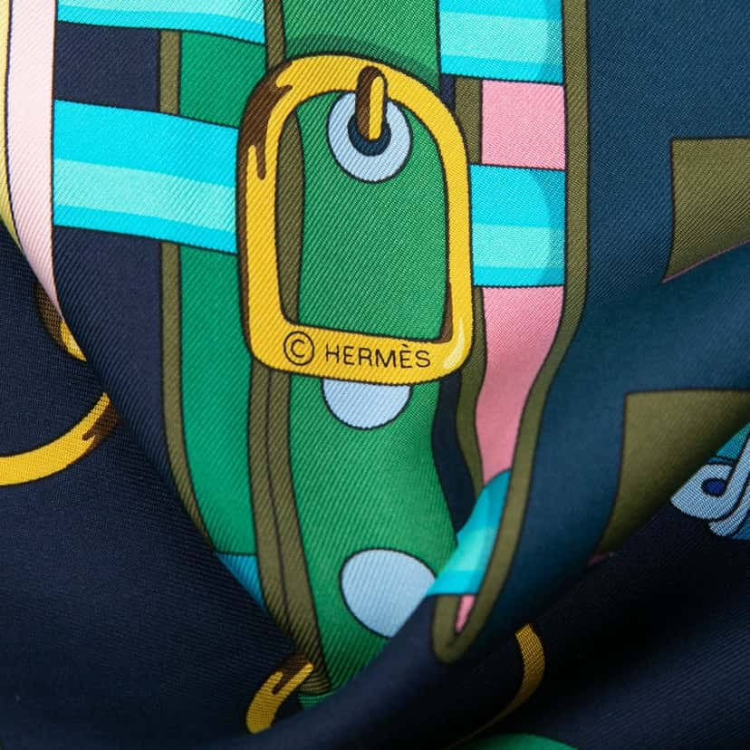 Hermès Colliers de Chiens Silk Shawl Blue Very good condition - Model View