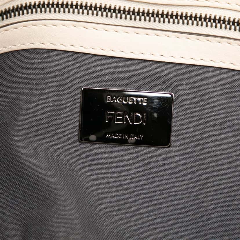 Fendi Whipstitch Leather Baguette Crossbody White Leather Very good condition - Box View