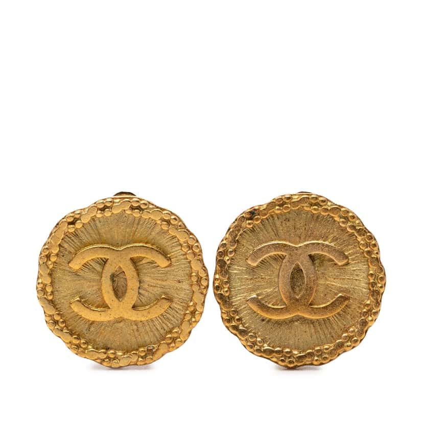 Chanel CC Gold Plated Round Clip On Earrings Gold Metal Very good condition - Front View