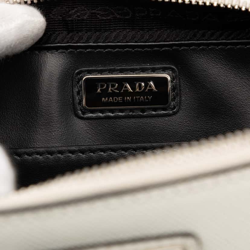 Prada Saffiano Brique Crossbody White Leather Very good condition - Box View