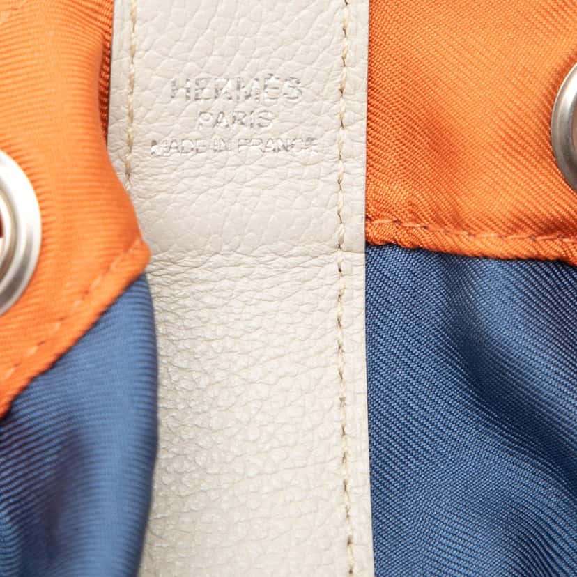 Hermès Silk Brides de Gala Sac Soie Cool 22 Orange Very good condition - Box View