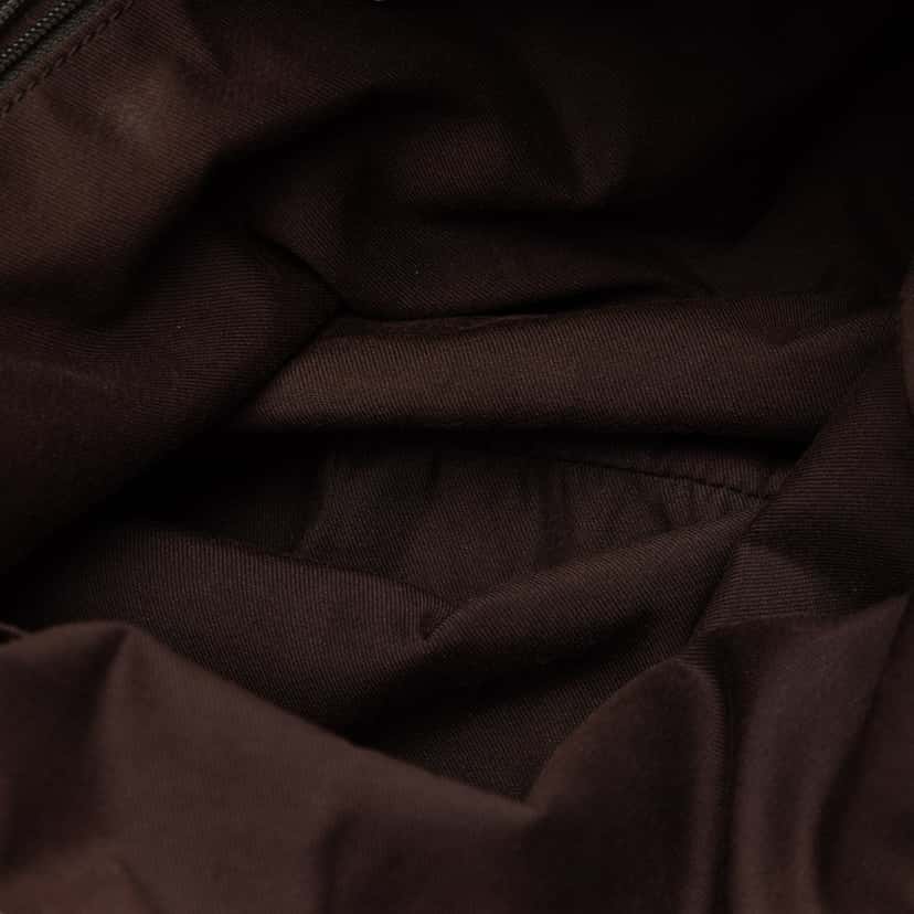 Gucci GG Canvas Abbey D Ring Crossbody Beige Very good condition - Model View