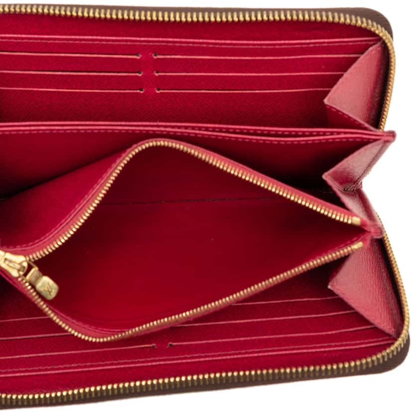 Louis Vuitton Monogram Zippy Long Wallet Brown Very good condition - Model View
