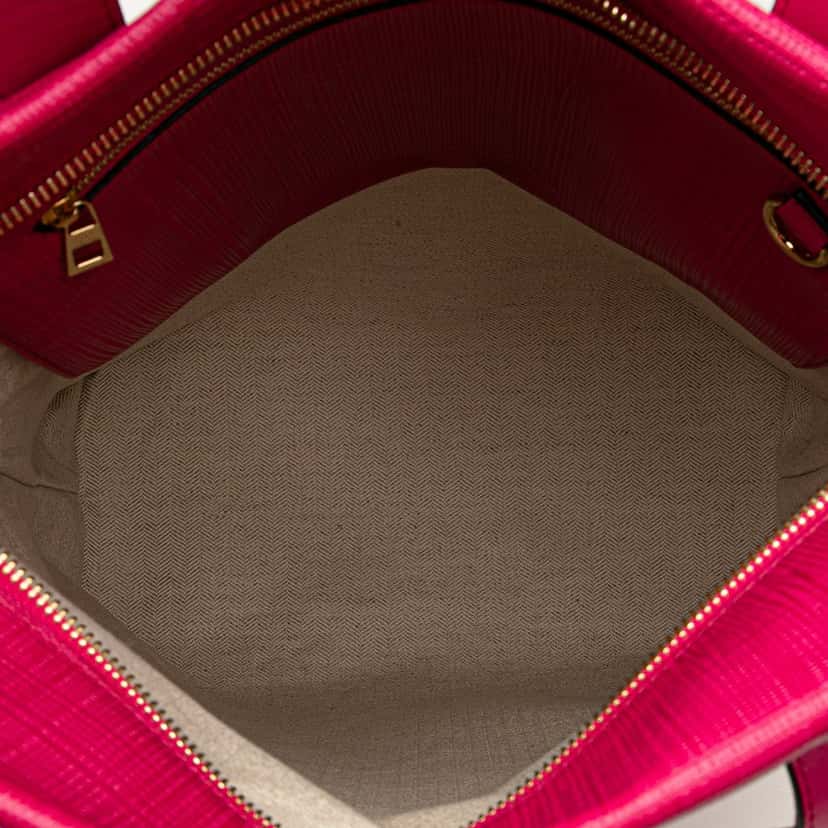 Loewe Anagram Leather Shopper Tote Pink Leather Very good condition - Model View