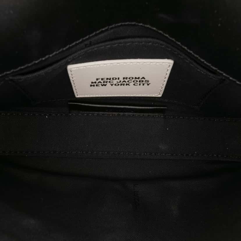 Fendi Marc Jacobs Nappa Vitello King Logo Print Baguette Phone Pouch Satchel White Leather Very good condition - Model View