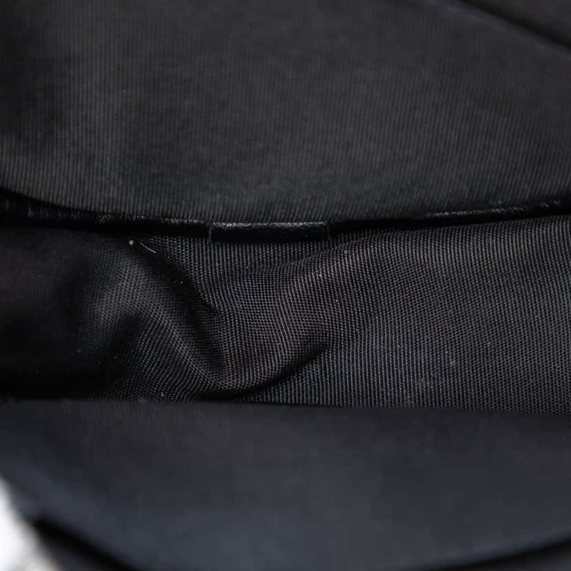 Chanel CC Calfskin Floral Round Clutch on Chain Other Leather Very good condition - Model View