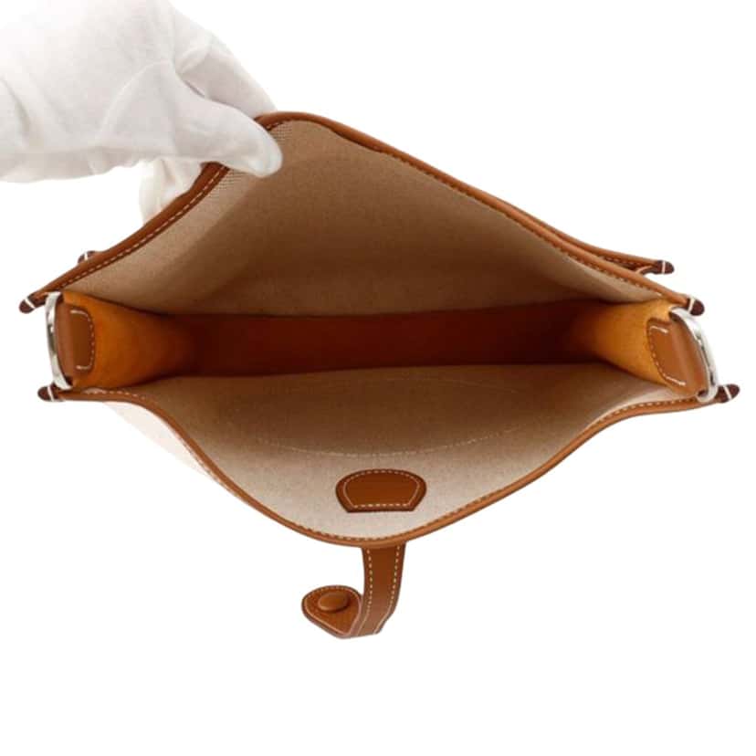 Hermès Toile and Clemence Evelyne III 29 Beige Very good condition - Model View