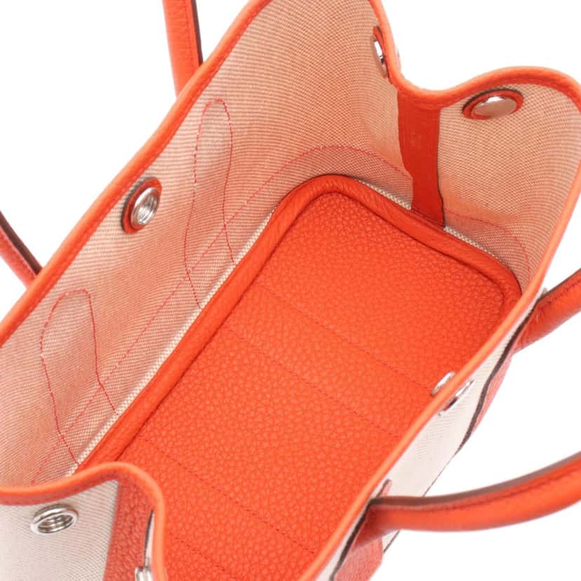 Hermès Toile and Negonda Garden Party 23 Beige Never worn - Inside View