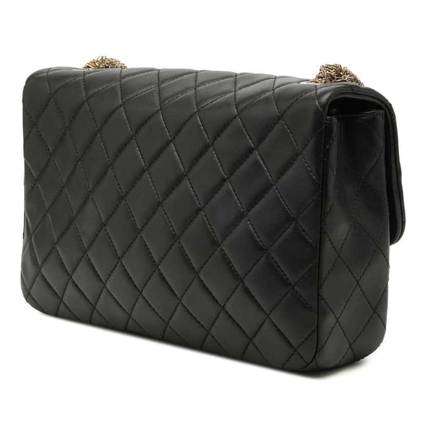 Chanel Medium Quilted Lambskin Westminster Pearl Flap Black Leather Very good condition - Back View