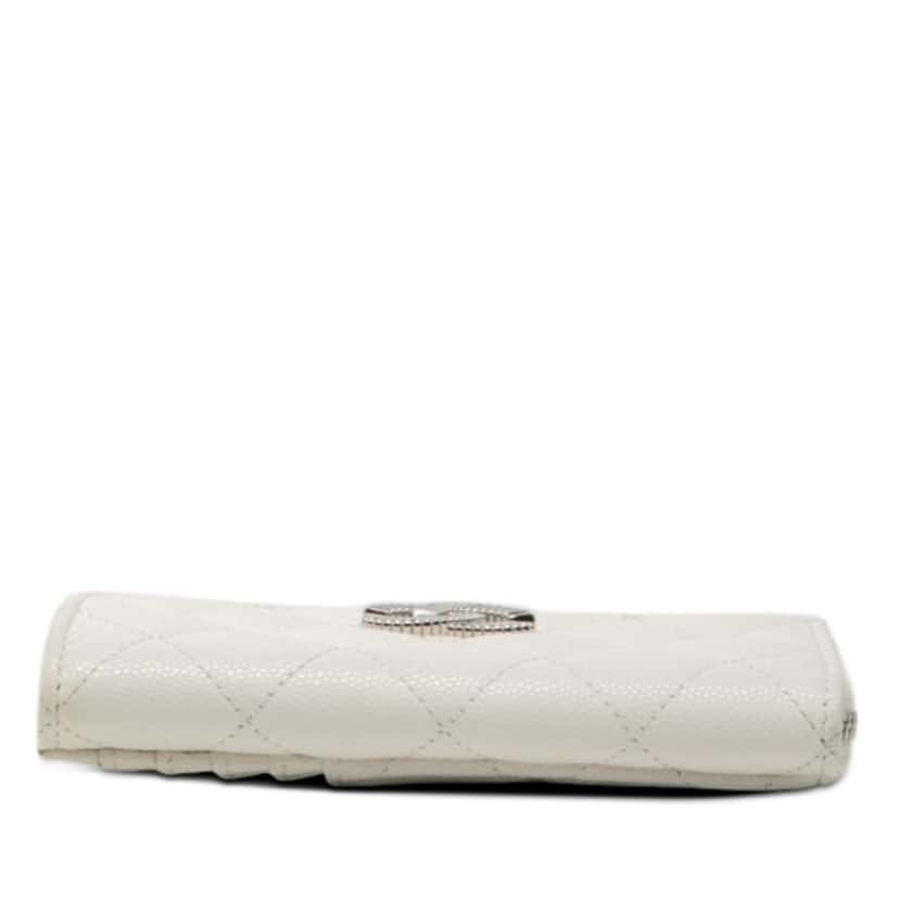 Chanel CC Quilted Caviar Zip Around Coin and Card Holder White Leather Very good condition - Inside View