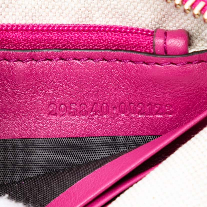 Gucci Patent Soho Wristlet Pouch Pink Leather Very good condition - Box View