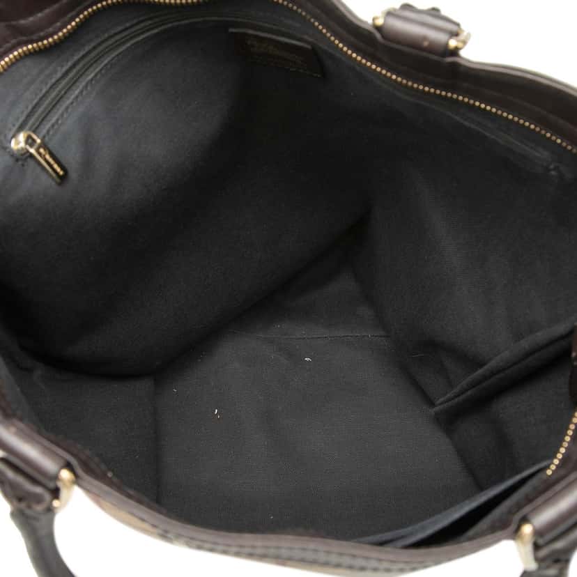 Burberry Haymarket Check Coated Canvas Tote Beige Very good condition - Model View