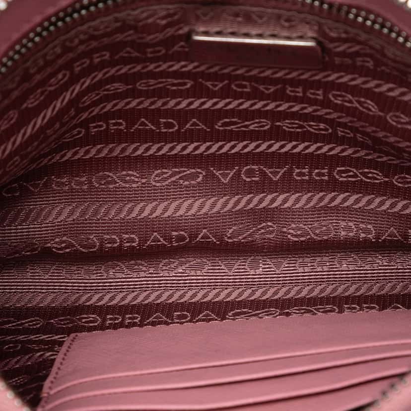 Prada Saffiano Shoulder Bag Pink Leather Very good condition - Model View