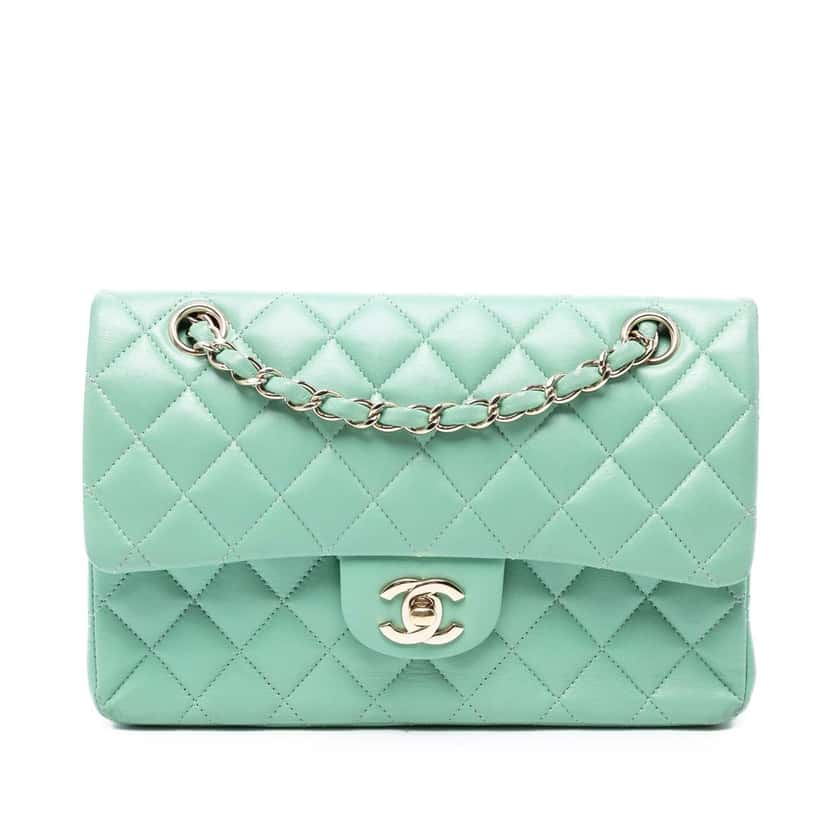 Chanel Small Classic Lambskin Double Flap Green Leather Very good condition - Front View