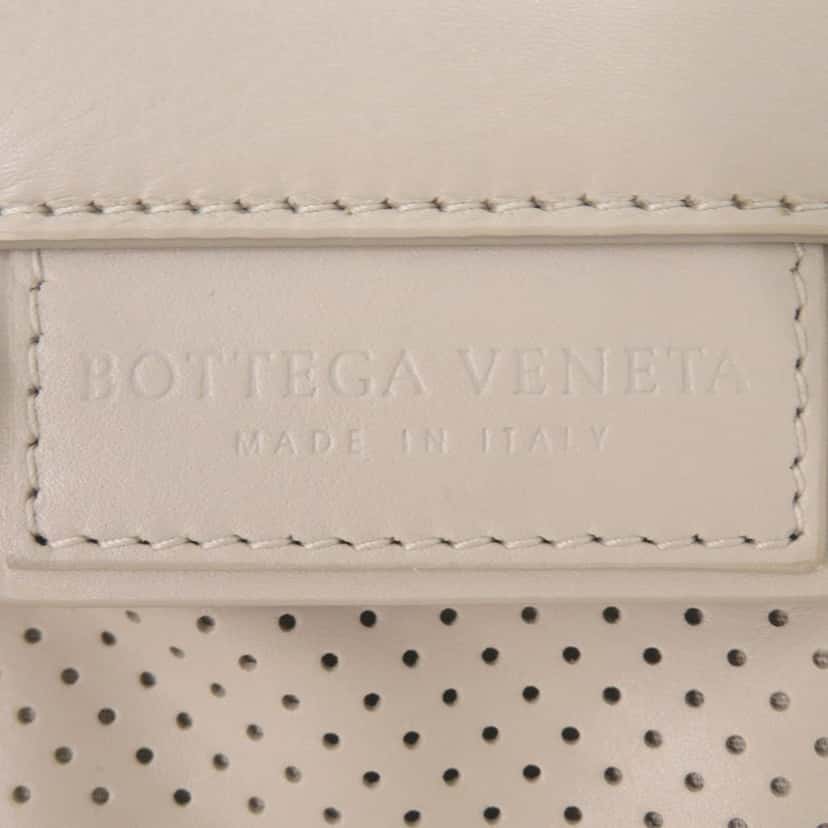 Bottega Veneta Perforated Calfskin Leggero Crossbody White Leather Very good condition - Box View