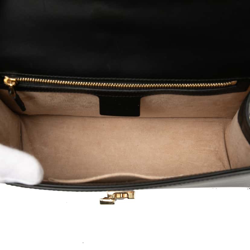 Gucci Small Leather Sylvie Web Satchel Black Leather Very good condition - Model View