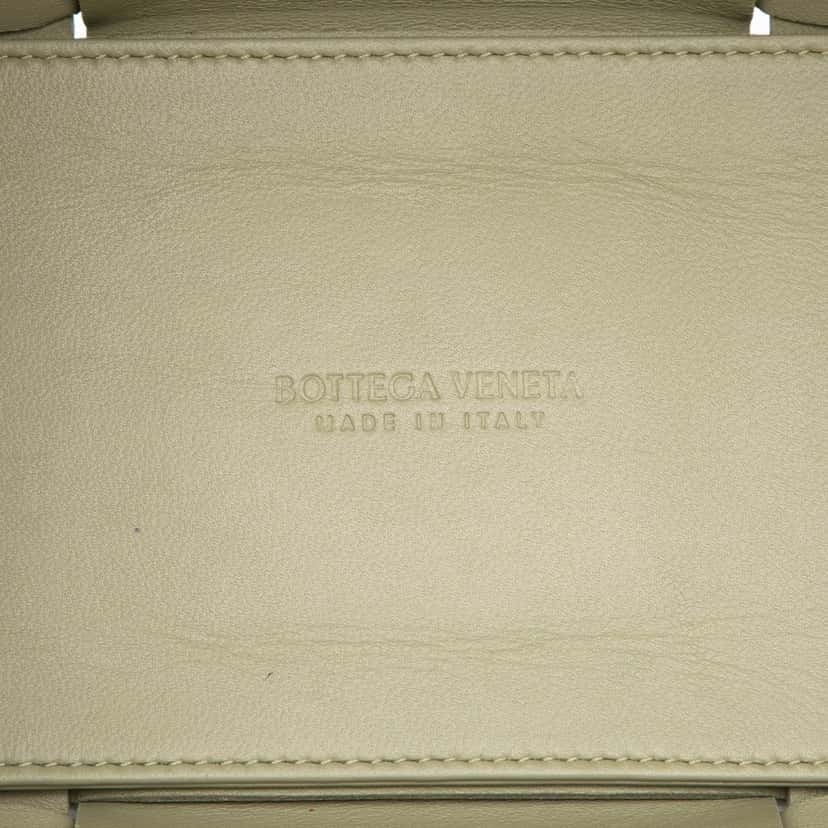 Bottega Veneta Small Nappa Maxi Intrecciato Arco Tote Green Leather Very good condition - Box View