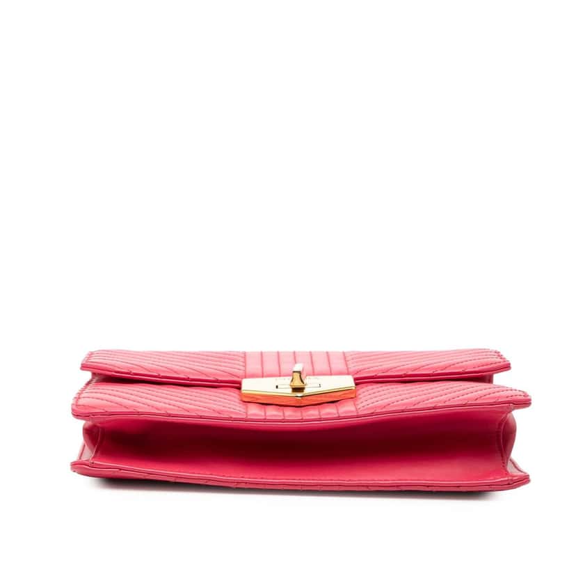 Prada Soft Calf Chevron Impunture Turn Lock Chain Crossbody Pink Leather Very good condition - Inside View